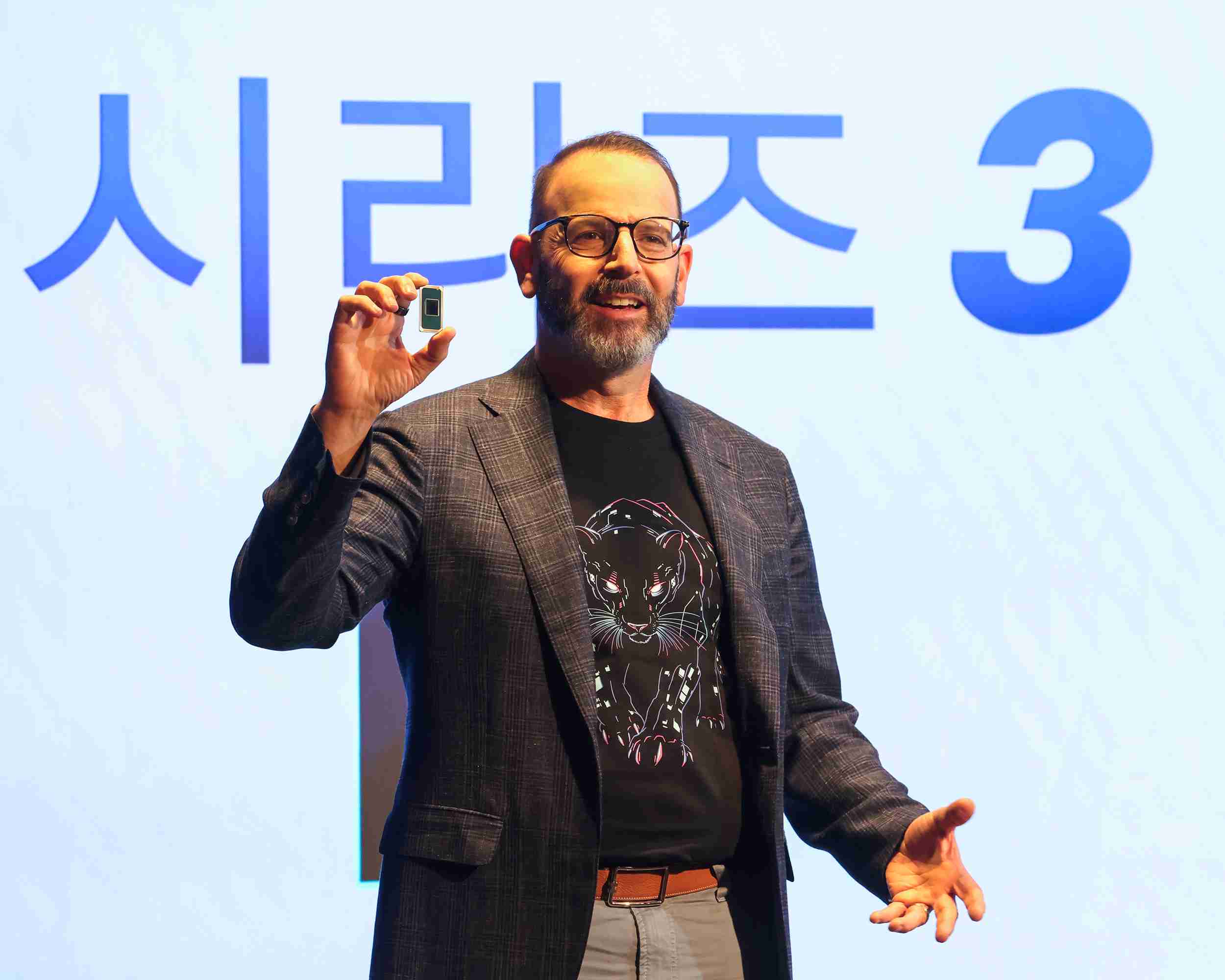 조쉬 뉴먼 인텔 컨수머 PC 부문 총괄, "인텔 코어 울트라 시리즈 3는 AI PC 완성형"···삼성전자·LG전자 신제품 공개