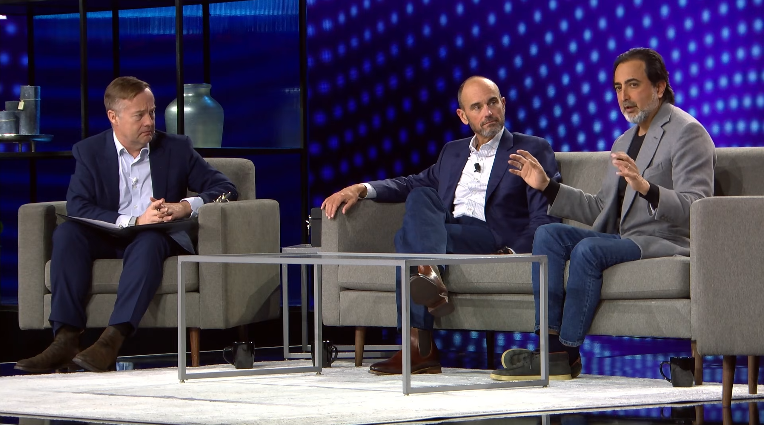 [CES 2026] VC가 병원을 샀다... AI 시대, 자본과 노동의 문법이 바뀐다