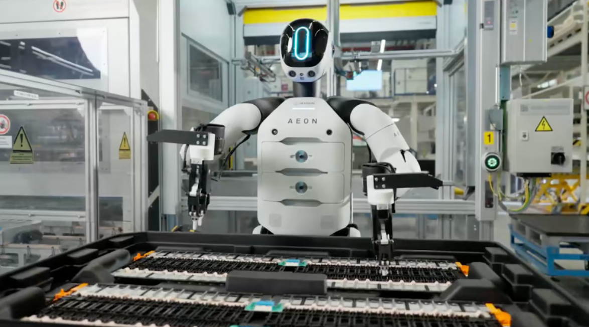 BMW, 독일 라이프치히 공장에 휴머노이드 로봇 최초 배치… '피지컬 AI' 유럽 본격 도입