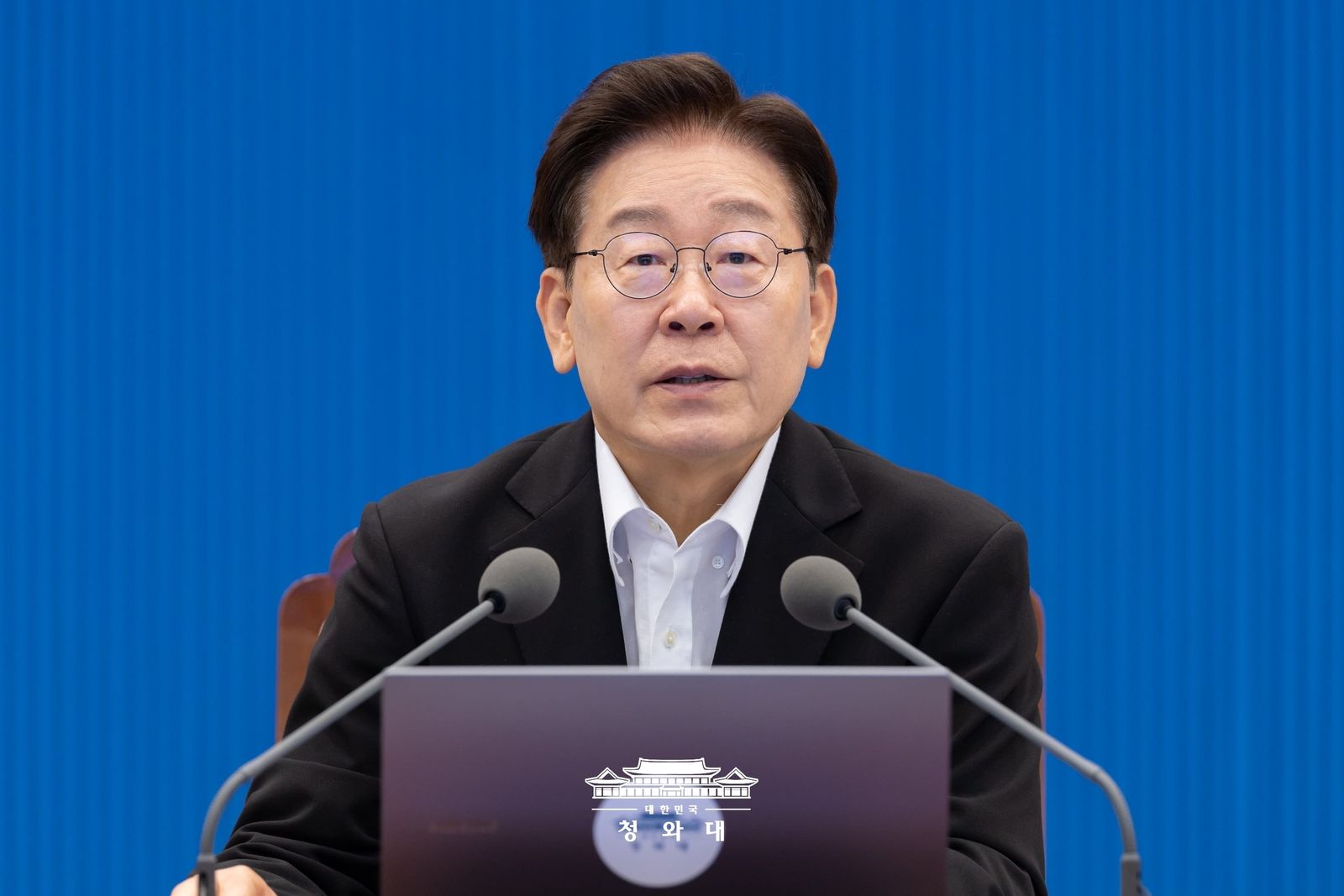 이재명 대통령 "반도체·피지컬AI·데이터센터로 초격차 산업강국 도약"