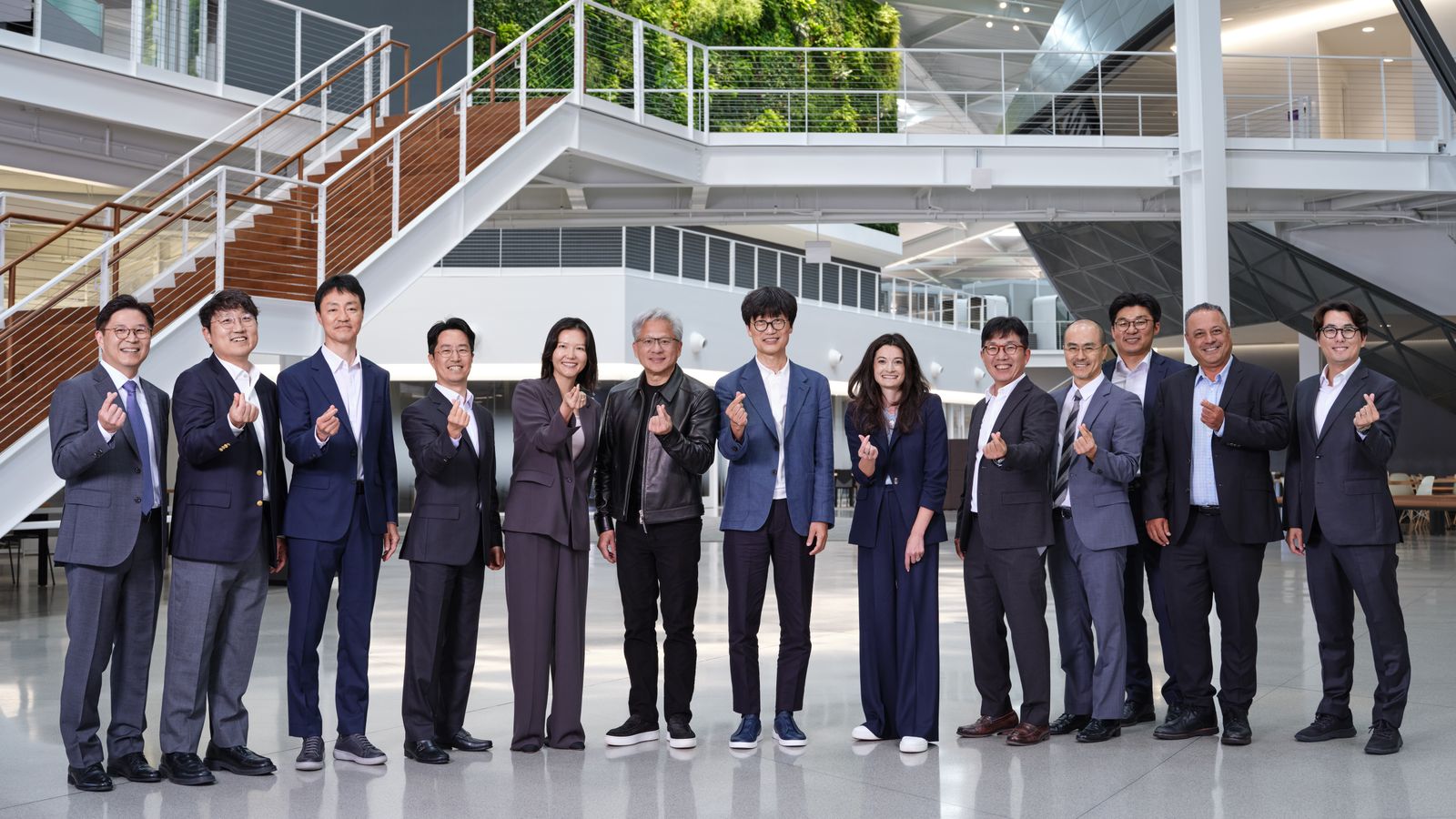 네이버·엔비디아·브룩필드, 한국 AI 팩토리 200㎿로 확대…엔비디아 10억 달러 투자