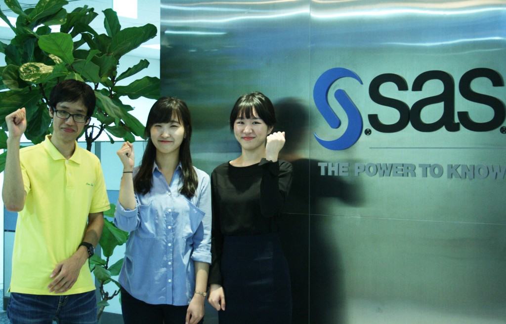 왼쪽부터 중앙대 통계학과 박근우, 숙명여대 통계학과 손정은, 인하대 통계학과 오소은 학생