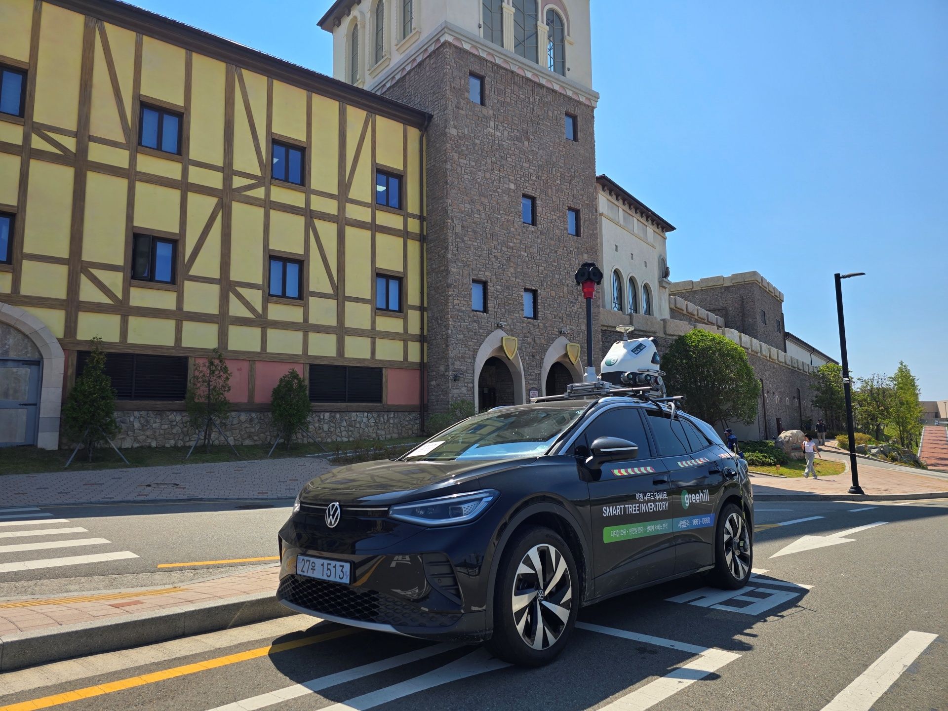 폭스바겐 ID.4, 도심 나무 4만 그루의 ‘숨결’을 기록하다